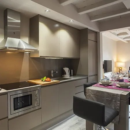 Elegant Eixample Nicely Decorated Apartamento