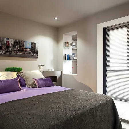 Elegant Eixample Nicely Decorated Apartment Barcelona